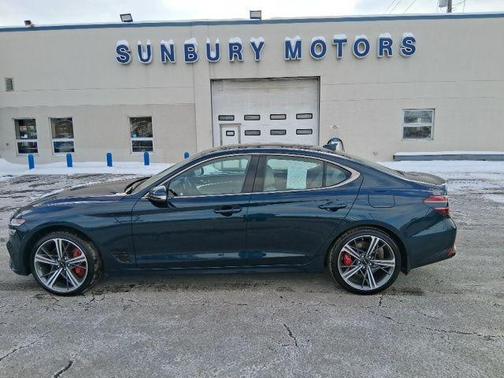 2024 Genesis G70 2.5T