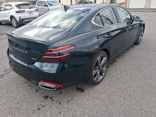 2024 Genesis G70 2.5T