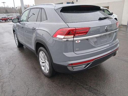 2020 Volkswagen Atlas Cross Sport 2.0T SE w/Technology