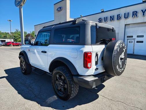 Oxford White 2024 Ford Bronco Black Diamond