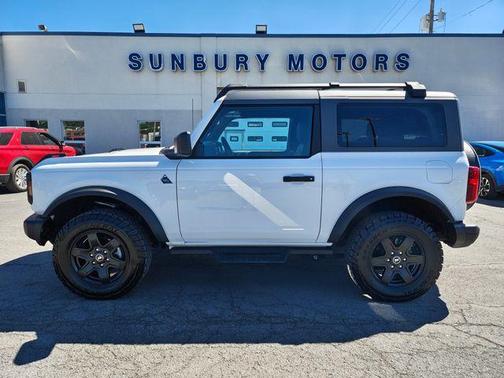 Oxford White 2024 Ford Bronco Black Diamond