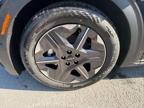 2025 Kia EV6 Light Long Range