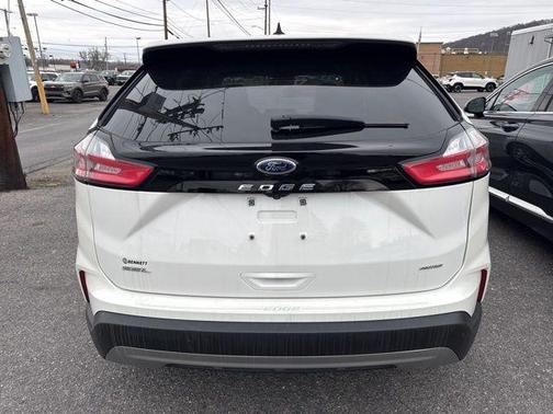 Star White 2022 Ford Edge SEL