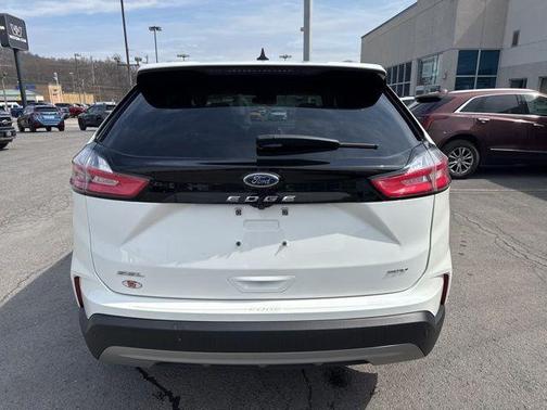 Star White 2022 Ford Edge SEL