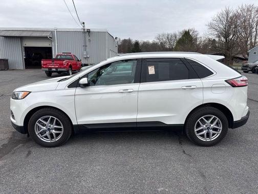 Star White 2022 Ford Edge SEL