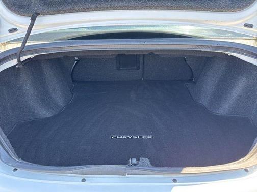 Bright White Clearcoat 2012 Chrysler 200 Limited