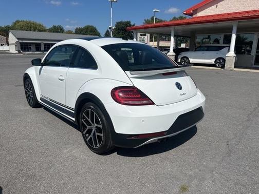 2018 Volkswagen Beetle 2.0T Dune