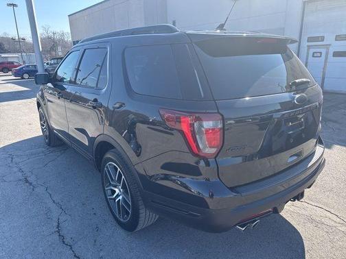 2019 Ford Explorer sport