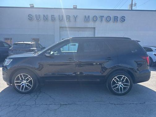 2019 Ford Explorer sport