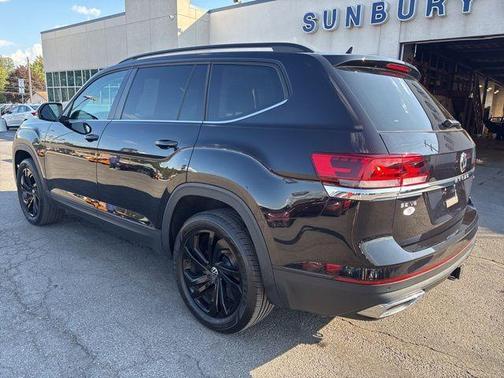 2023 Volkswagen Atlas 3.6L SE w/Technology