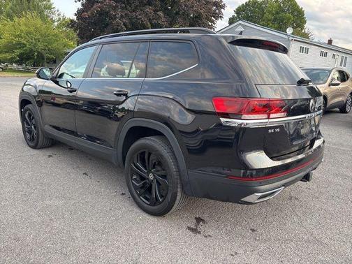 2023 Volkswagen Atlas 3.6L SE w/Technology
