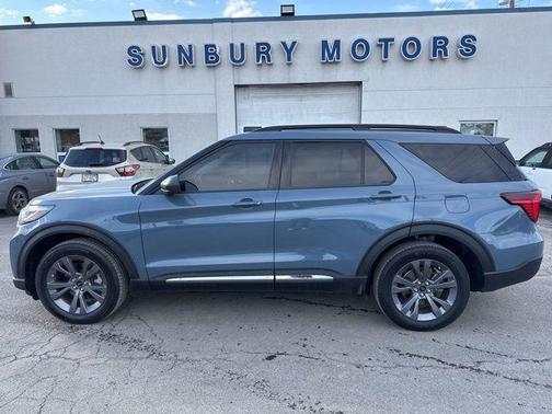 2025 Ford Explorer Active