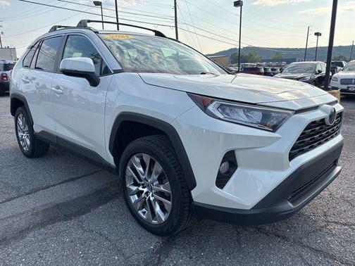 2021 Toyota RAV4 XLE Premium