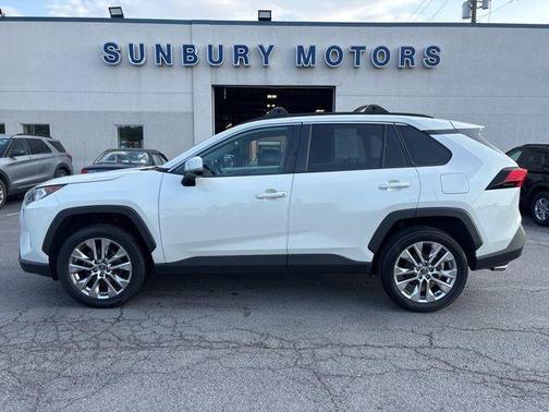2021 Toyota RAV4 XLE Premium