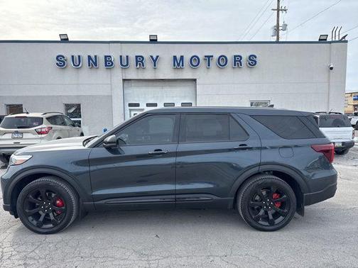 2022 Ford Explorer ST