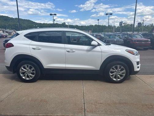 Cream White Pearl 2020 Hyundai TUCSON Value