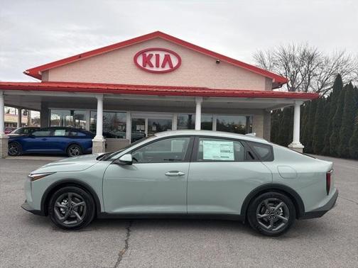 2026 Kia K4 