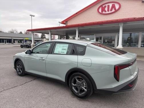 2026 Kia K4 