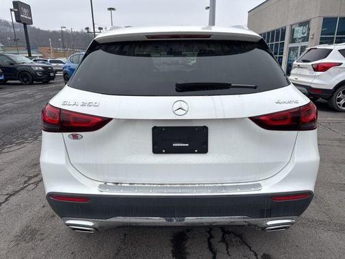 2022 Mercedes-Benz GLA 250 Base 4MATIC