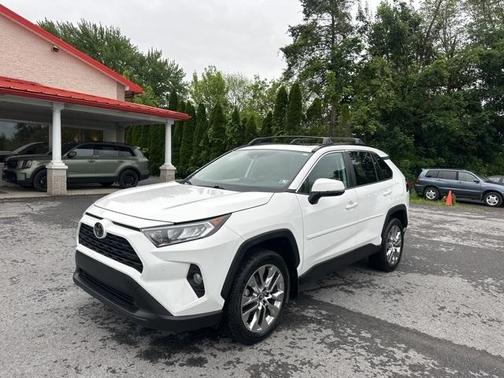 2019 Toyota RAV4 XLE Premium