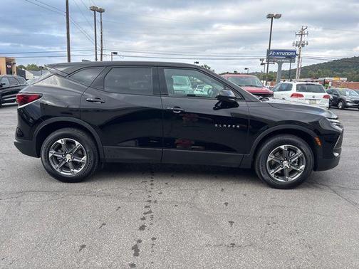 2025 Chevrolet Blazer LT