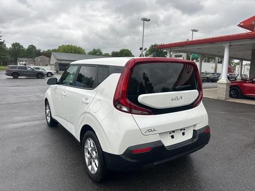 2022 Kia Soul LX