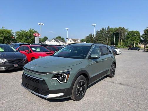 Green 2026 Kia Niro EX