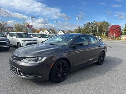 2017 Chrysler 200 LX