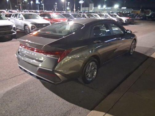 2025 Hyundai ELANTRA HEV Blue