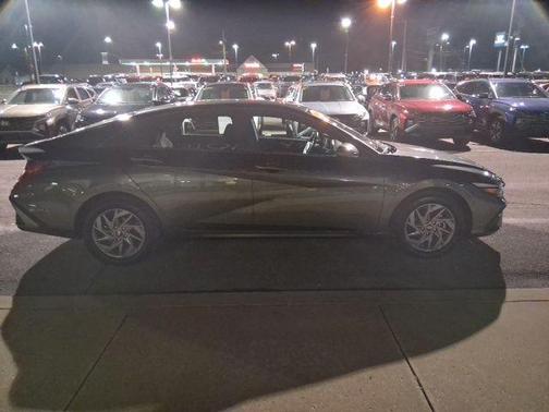 2025 Hyundai ELANTRA HEV Blue