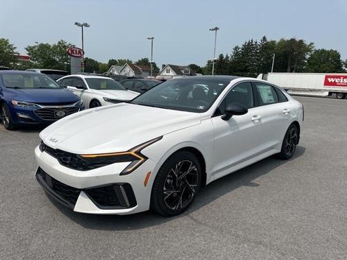 2025 Kia K5 GT-Line