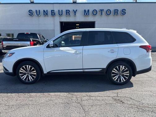 2020 Mitsubishi Outlander SE