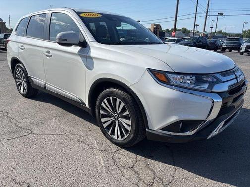 2020 Mitsubishi Outlander SE