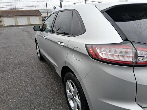 2017 Ford Edge SE