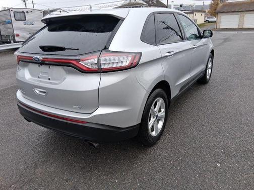 2017 Ford Edge SE