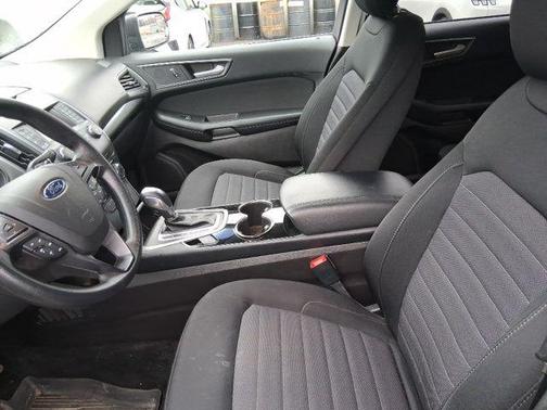 2017 Ford Edge SE