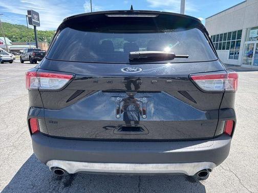 Agate Black Metallic 2020 Ford Escape SE