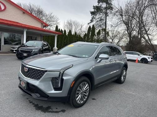 2024 Cadillac XT4 Premium Luxury