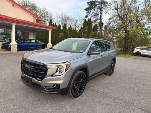 Sterling 2024 GMC Terrain SLT