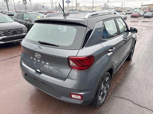 2025 Hyundai VENUE Limited