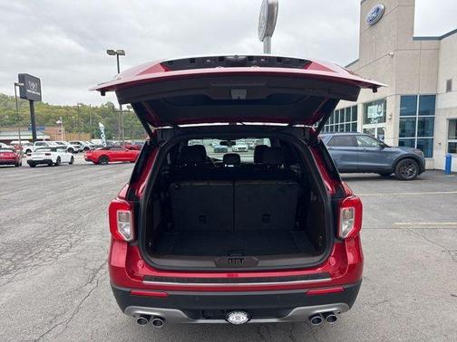 Rapid Red Metallic Tinted Clearcoat 2021 Ford Explorer King Ranch