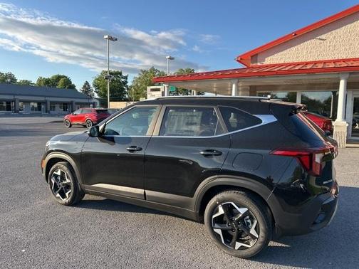 2025 Kia Seltos EX