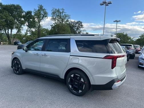 2025 Kia Carnival EX