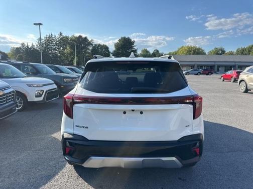 2025 Kia Seltos SX