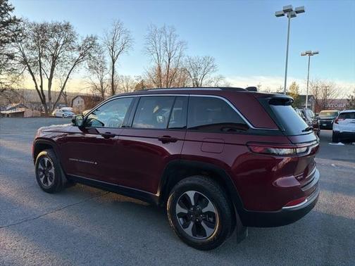 2023 Jeep Grand Cherokee 4xe Base