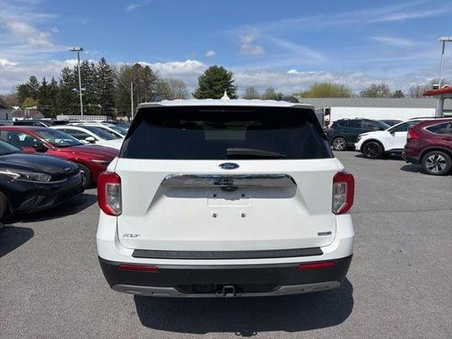 White Metallic 2020 Ford Explorer XLT