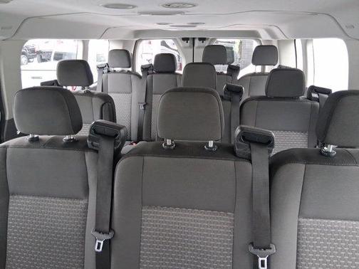 2022 Ford Transit-350 XLT