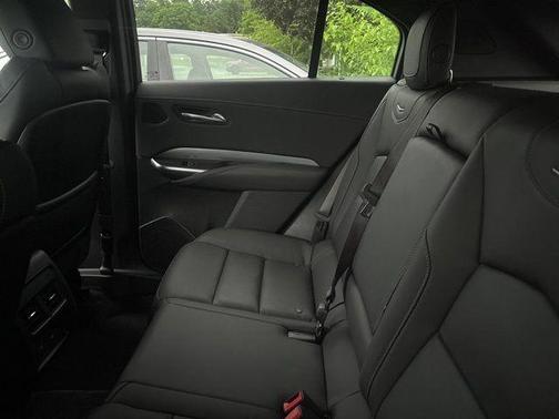 2022 Cadillac XT4 Premium Luxury