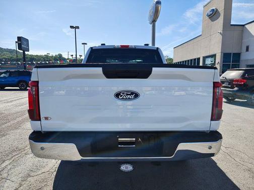 Oxford White 2025 Ford F-150 XLT