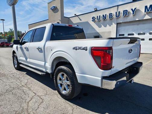 Oxford White 2025 Ford F-150 XLT